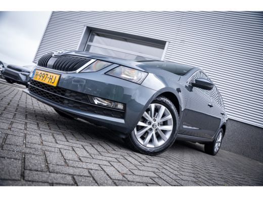Skoda Octavia Combi 1.5 TSI Greentech Business Edition | Airco (automatisch) | Cruise control | Extra getint glas ActivLease financial lease