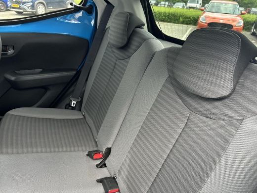 Toyota Aygo 1.0 VVT-i x-joy ActivLease financial lease