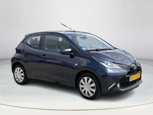 Toyota Aygo 1.0 VVT-i x-play **AIRCO/ BLUETOOTH/ PARKEERCAMERA** ActivLease financial lease