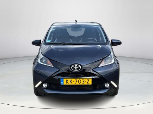 Toyota Aygo 1.0 VVT-i x-play **AIRCO/ BLUETOOTH/ PARKEERCAMERA** ActivLease financial lease