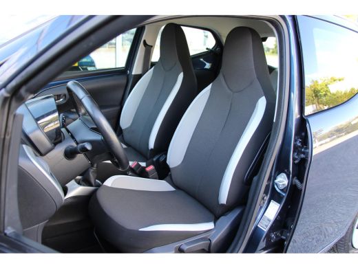 Toyota Aygo 1.0 VVT-i x-play **AIRCO/ BLUETOOTH/ PARKEERCAMERA** ActivLease financial lease