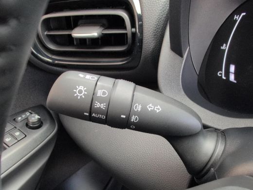 Toyota Yaris Cross 1.5 Hybrid 115 Dynamic | Android Auto | Apple Carplay | NIEUWE Auto ActivLease financial lease