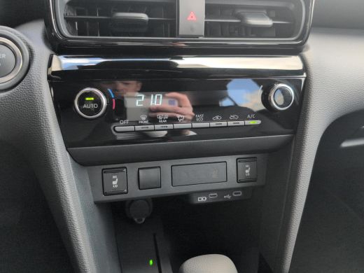 Toyota Yaris Cross 1.5 Hybrid 115 Dynamic | Android Auto | Apple Carplay | NIEUWE Auto ActivLease financial lease