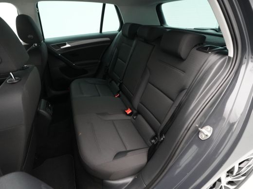 Volkswagen e-Golf E-DITION 136pk Navigatie Camera Acc Led 139 ActivLease financial lease