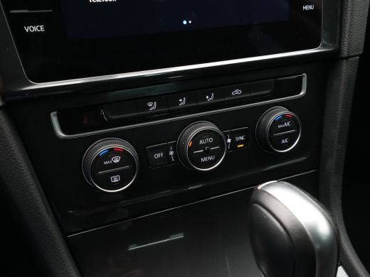 Volkswagen e-Golf E-DITION 136pk Navigatie Camera Acc Led 139 ActivLease financial lease