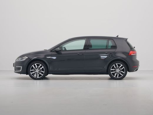 Volkswagen e-Golf E-DITION 136pk Navigatie Camera Acc Led 139 ActivLease financial lease