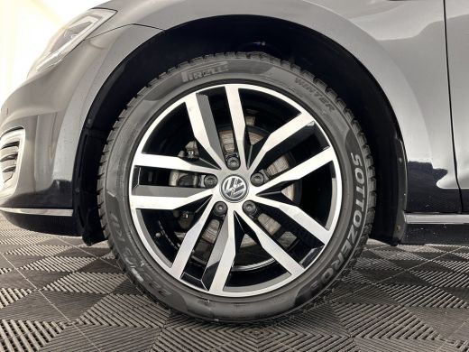 Volkswagen e-Golf E-DITION Aut. *HEAT-PUMP | ADAPTIVE-CRUISE | FULL-LED | DAB+ | NAVI-FULLMAP | CARPLAY | HEATED-CO... ActivLease financial lease