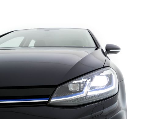 Volkswagen e-Golf E-DITION Aut. *HEAT-PUMP | ADAPTIVE-CRUISE | FULL-LED | DAB+ | NAVI-FULLMAP | CARPLAY | HEATED-CO... ActivLease financial lease