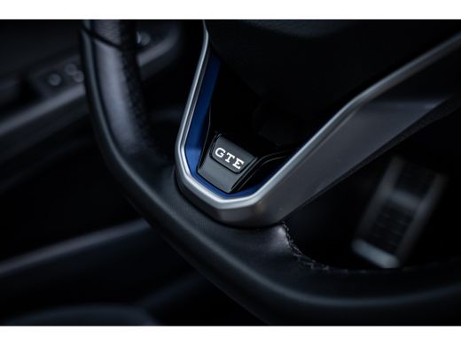 Volkswagen Golf 1.4 eHybrid GTE | Apple Carplay/Android Auto|telefoonintegratie premium | Cruise control adaptief... ActivLease financial lease