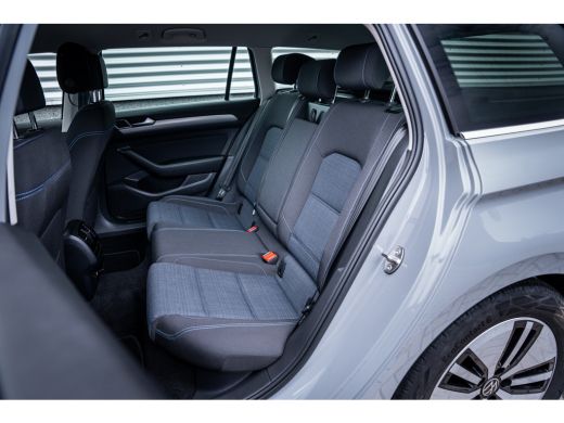 Volkswagen Passat Variant 1.4 TSI PHEV GTE Business | Achteruitrijcamera | Trekhaak elektrisch uitklapbaar | Winter... ActivLease financial lease