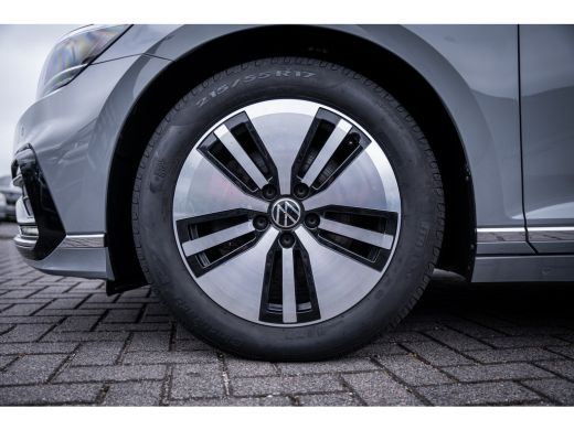 Volkswagen Passat Variant 1.4 TSI PHEV GTE Business | Achteruitrijcamera | Trekhaak elektrisch uitklapbaar | Winter... ActivLease financial lease