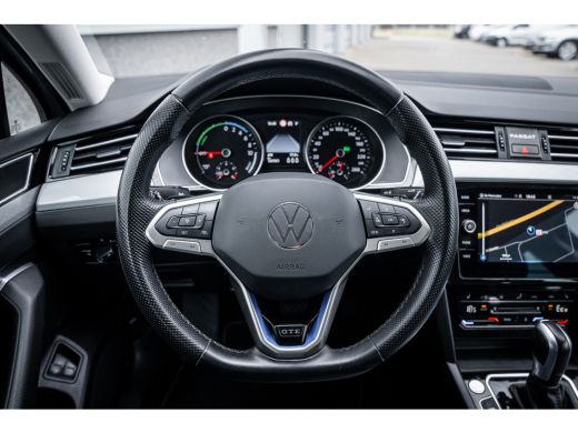 Volkswagen Passat Variant 1.4 TSI PHEV GTE Business | Achteruitrijcamera | Trekhaak elektrisch uitklapbaar | Winter... ActivLease financial lease