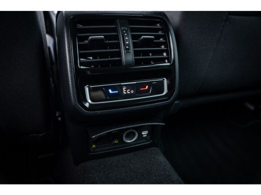 Volkswagen Passat Variant 1.4 TSI PHEV GTE Business | Achteruitrijcamera | Trekhaak elektrisch uitklapbaar | Winter... ActivLease financial lease