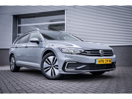 Volkswagen Passat Variant 1.4 TSI PHEV GTE Business | Achteruitrijcamera | Trekhaak elektrisch uitklapbaar | Winter... ActivLease financial lease
