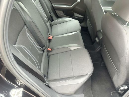 Volkswagen Polo 1.0 TSI 95PK COMFORTLINE PARKEERSENSOREN ADAPTIVE CRUISE CONTROLE CARPLAY 17 INCH VELGEN MOOIE AU... ActivLease financial lease