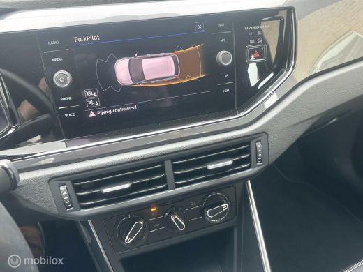 Volkswagen Polo 1.0 TSI 95PK COMFORTLINE PARKEERSENSOREN ADAPTIVE CRUISE CONTROLE CARPLAY 17 INCH VELGEN MOOIE AU... ActivLease financial lease