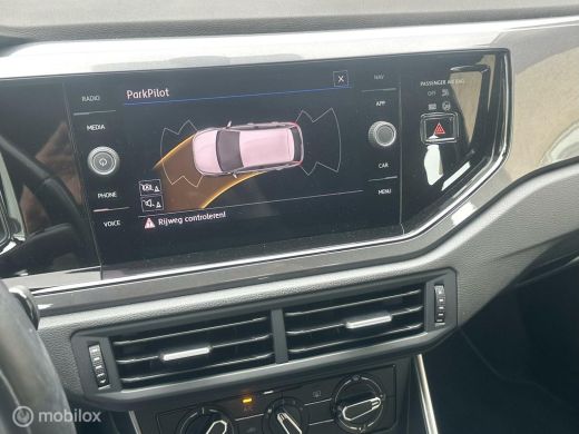 Volkswagen Polo 1.0 TSI 95PK COMFORTLINE PARKEERSENSOREN ADAPTIVE CRUISE CONTROLE CARPLAY 17 INCH VELGEN MOOIE AU... ActivLease financial lease