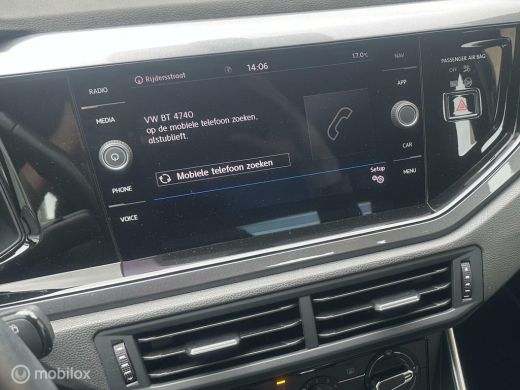 Volkswagen Polo 1.0 TSI 95PK COMFORTLINE PARKEERSENSOREN ADAPTIVE CRUISE CONTROLE CARPLAY 17 INCH VELGEN MOOIE AU... ActivLease financial lease