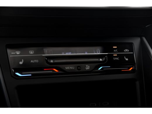 Volkswagen Polo R-Line Edition | 'App-Connect' draadloze smartphone integratie | Achterlichten LED | Afstandscont... ActivLease financial lease
