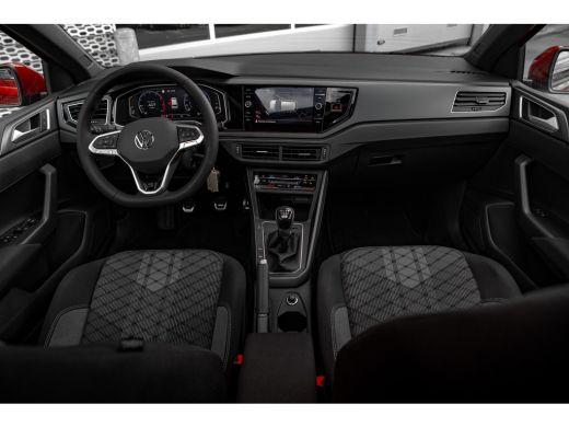 Volkswagen Polo R-Line Edition | 'App-Connect' draadloze smartphone integratie | Achterlichten LED | Afstandscont... ActivLease financial lease