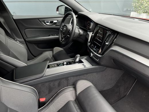 Volvo  S60 2.0 B3 R-Design 20 inch | Styling Kit | Sportstoel | Climate pack | ActivLease financial lease