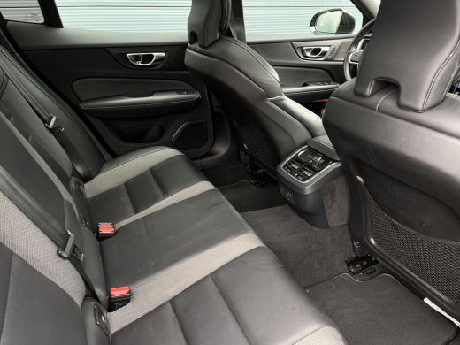 Volvo  S60 2.0 B3 R-Design Styling Kit | 20 inch | Pano | Sportstoel | ActivLease financial lease