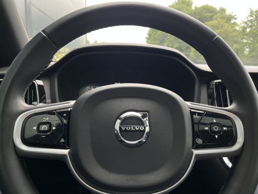 Volvo  S60 2.0 B3 R-Design Styling Kit | 20 inch | Pano | Sportstoel | ActivLease financial lease