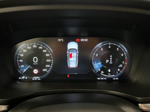 Volvo  V60 B3 Business Pro | Achteruitrijcamera | Audio installatie premium | Cruise control adaptief met St... ActivLease financial lease