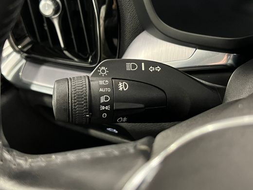 Volvo  V60 B3 Business Pro | Achteruitrijcamera | Audio installatie premium | Cruise control adaptief met St... ActivLease financial lease