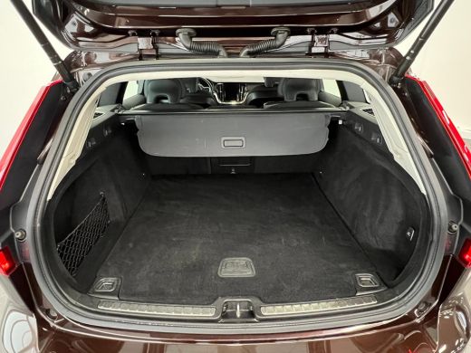 Volvo  V60 B3 Business Pro | Achteruitrijcamera | Audio installatie premium | Cruise control adaptief met St... ActivLease financial lease