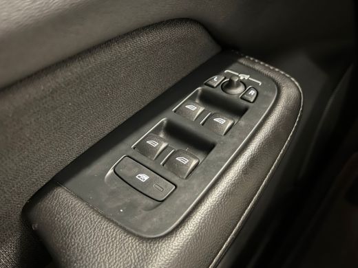 Volvo  V60 B3 Business Pro | Achteruitrijcamera | Audio installatie premium | Cruise control adaptief met St... ActivLease financial lease