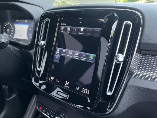 Volvo  XC40 2.0 B4 R-Design | Achteruitrijcamera | Audio installatie premium | Extra getint glas ActivLease financial lease