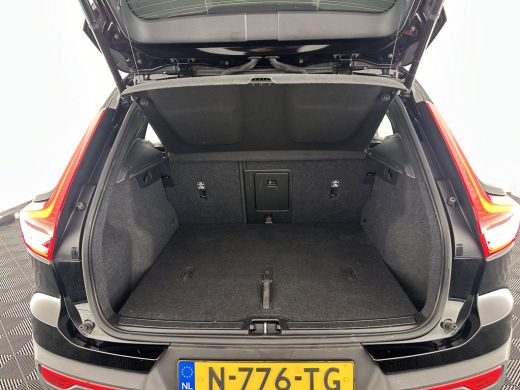 Volvo  XC40 Recharge Core [ 3-Fase ] (INCL-BTW) Aut. *FULL-LED | NAVI-FULLMAP | CAMERA | KEYLESS | HEATED-SPO... ActivLease financial lease