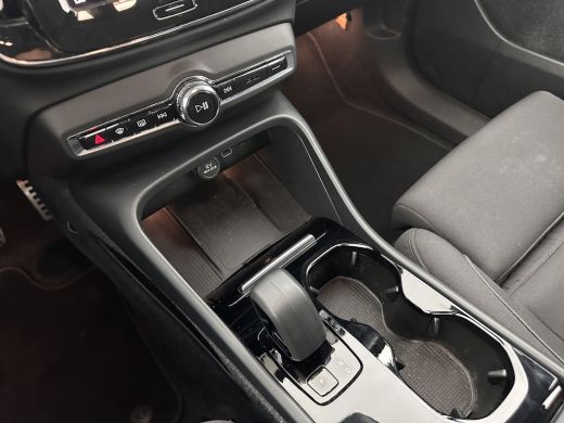Volvo  XC40 Recharge Core [ 3-Fase ] (INCL-BTW) Aut. *FULL-LED | NAVI-FULLMAP | CAMERA | KEYLESS | HEATED-SPO... ActivLease financial lease