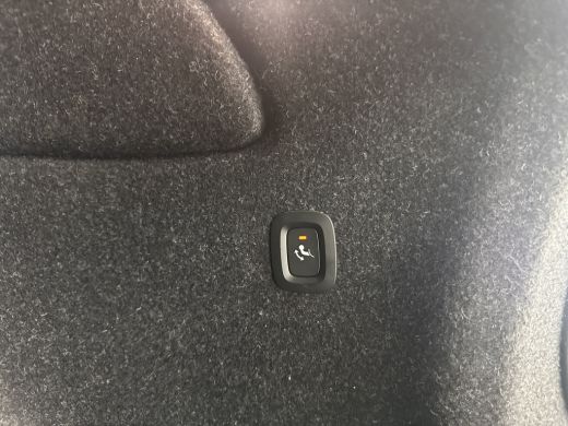 Volvo  XC40 Recharge Core [ 3-Fase ] (INCL-BTW) Aut. *FULL-LED | NAVI-FULLMAP | CAMERA | KEYLESS | HEATED-SPO... ActivLease financial lease
