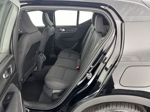 Volvo  XC40 Recharge Core [ 3-Fase ] (INCL-BTW) Aut. *FULL-LED | NAVI-FULLMAP | CAMERA | KEYLESS | HEATED-SPO... ActivLease financial lease