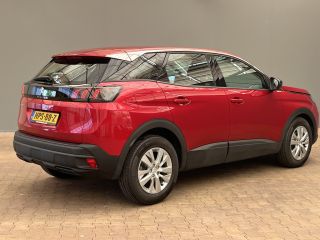 Peugeot 3008 1.2 PureTech Active Pack Parkeersensoren Achter | Camera | 17" Lichtmetaal | Cruise | Carplay | A...