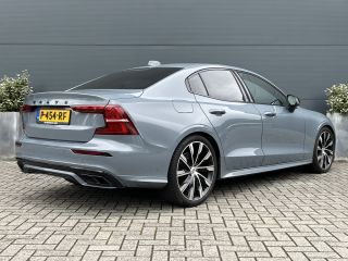 Volvo  S60 2.0 B3 R-Design Styling Kit | 20 inch | Pano | Sportstoel |
