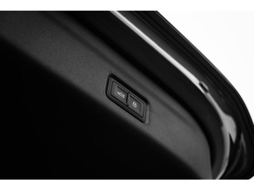 Audi Q6 e-tron S edition | Achteruitrijcamera | Adaptive cruise control | Audi sound system ActivLease financial lease