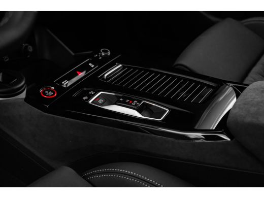 Audi SQ6 SQ6 | Adaptive cruise control | Audi smartphone interface | Audi sound system ActivLease financial lease
