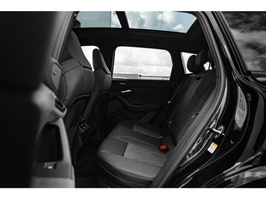 Audi SQ6 SQ6 | Adaptive cruise control | Audi smartphone interface | Audi sound system ActivLease financial lease