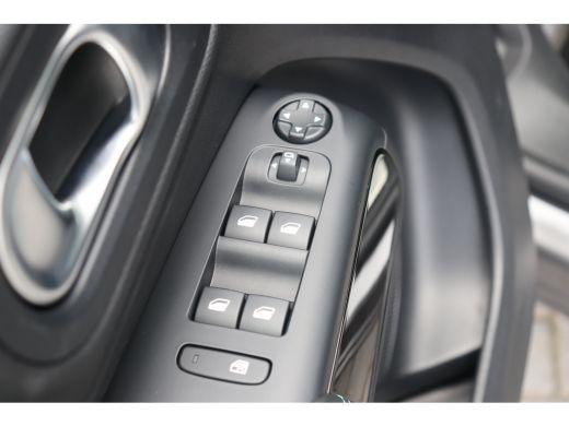 Citroën C5 Aircross Citroën 1.6 PLUG-IN HYBRID 225PK SHINE AUTOMAAT / NAVI / LEDER / CLIMA / FULL-LED / PDC / 19" LMV... ActivLease financial lease