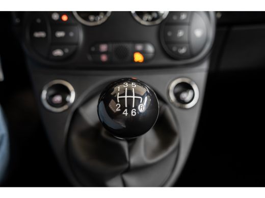 Fiat 500 1.0 Hybrid Dolcevita | Panoramadak | Parkeersensoren | Climate Controle | Apple Carplay & Android... ActivLease financial lease