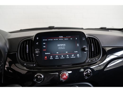 Fiat 500 1.0 Hybrid Dolcevita | Panoramadak | Parkeersensoren | Climate Controle | Apple Carplay & Android... ActivLease financial lease