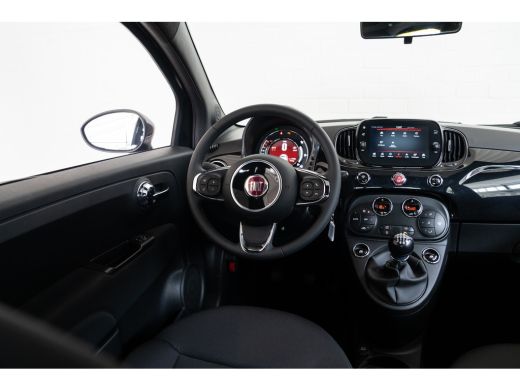 Fiat 500 1.0 Hybrid Dolcevita | Panoramadak | Parkeersensoren | Climate Controle | Apple Carplay & Android... ActivLease financial lease