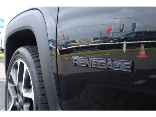 Jeep Renegade 4xe 240 Plug-in Hybrid Electric S | Adaptieve Cruise | LED | Stoel+Stuurverwarming | 19 INCH | Na... ActivLease financial lease