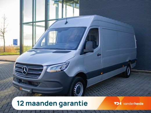 Mercedes Sprinter 317 1.9 CDI L3H2 RWD 170 PK Automaat Trekhaak 3,5T, navigatie, led koplampen, hydraulische stoel,... Mercedes Sprinter 317 1.9 CDI L3H2 RWD 170 PK Automaat Trekhaak 3,5T, navigatie, led koplampen, hydraulische stoel,...