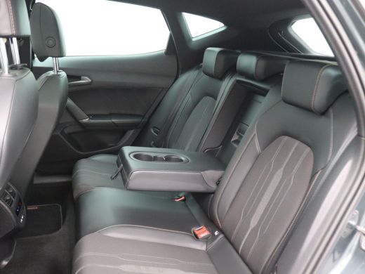 CUPRA Formentor 1.4 e-Hybrid business 204PK DSG full led, adaptive cruise, schuif-kanteldak, keyless, stuur-stoel... ActivLease financial lease