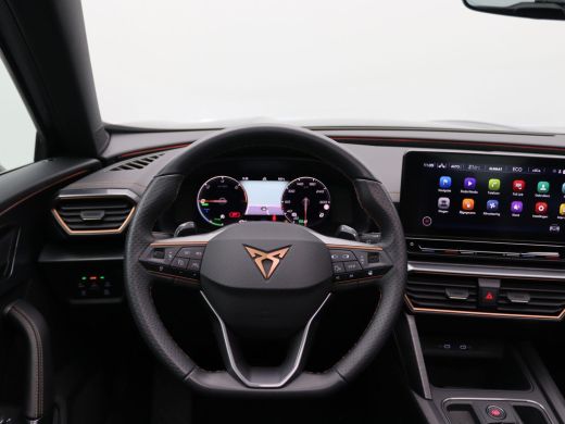 CUPRA Formentor 1.4 e-Hybrid Performance 204PK DSG achteruitrijcamera, side assist, keyless, full led, panoramada... ActivLease financial lease