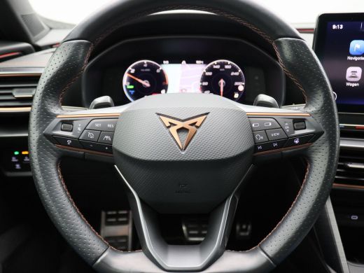 CUPRA Formentor 1.4 e-Hybrid VZ Performance 245PK DSG Panoramadak, trekhaak, keyless, side assist, achteruitrijca... ActivLease financial lease